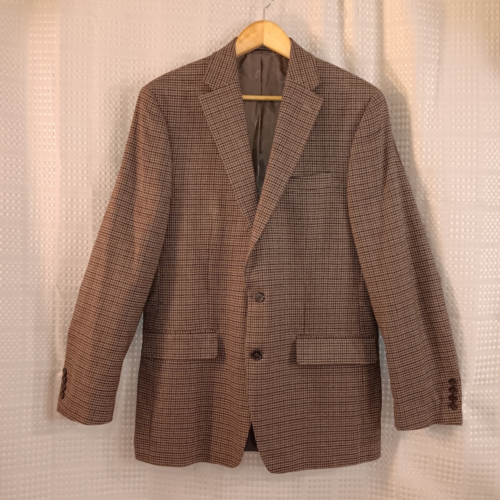 Lauren Ralph Lauren brown houndstooth men sport coat.